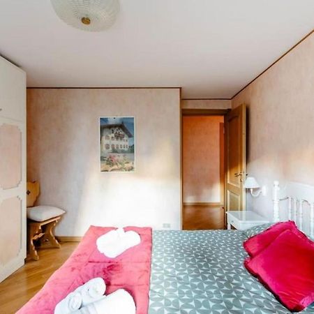Lo Chalet Nel Cuore Di Courmayeur Exterior photo